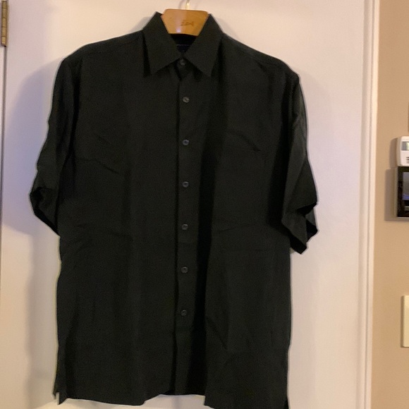 Washable 100% silk solid black sport shirt. Size medium - Picture 1 of 5